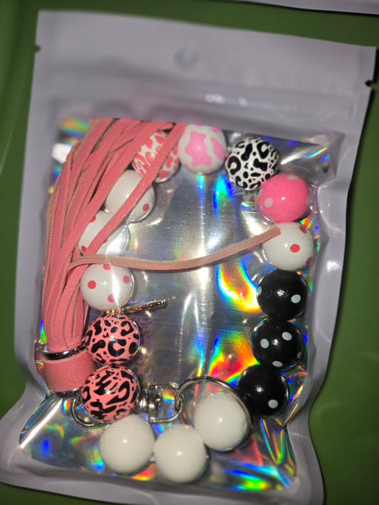 Keychain wristlet