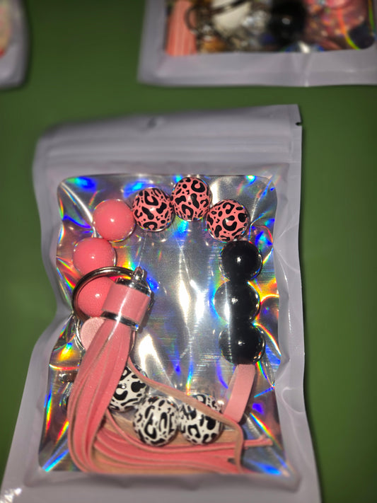Keychain wristlet
