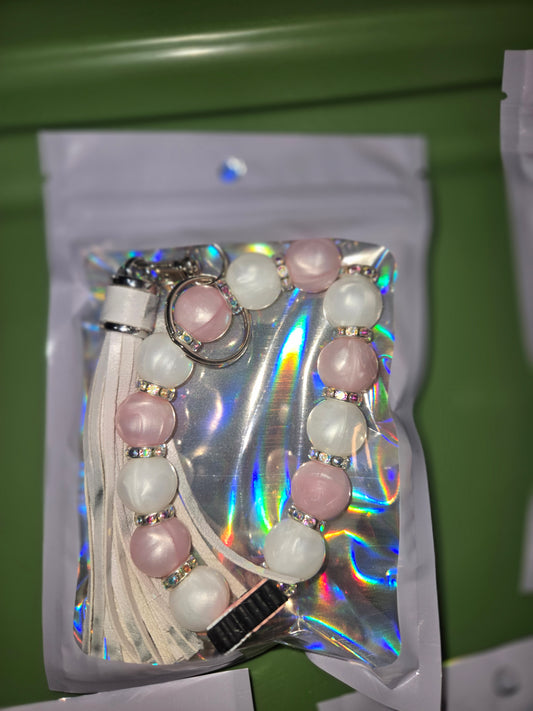 Keychain wristlet