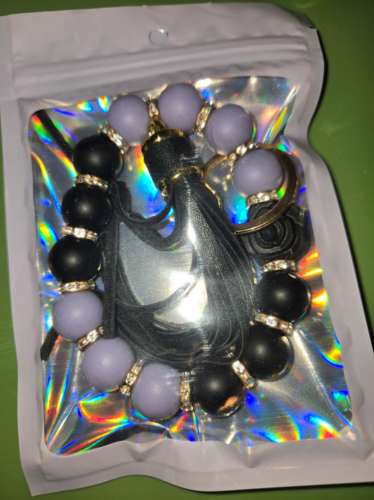 Keychain wristlet