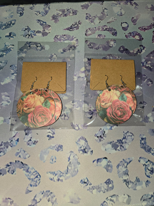 Rose round earrings