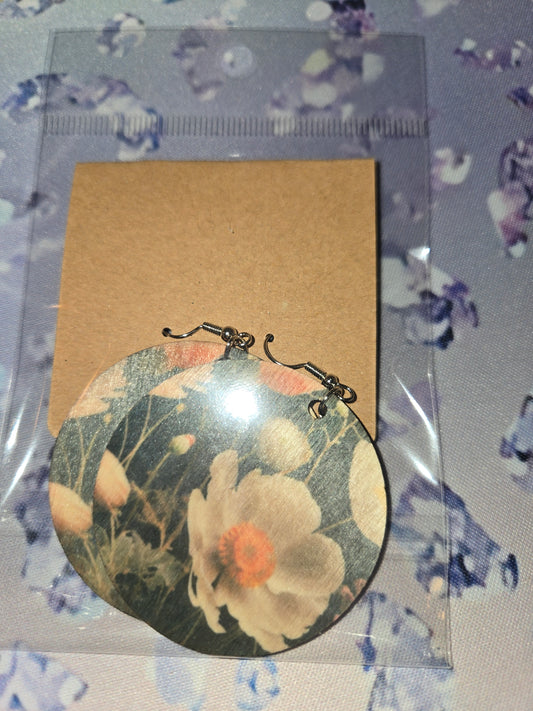 Round earrings