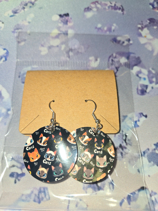 Cats round earrings