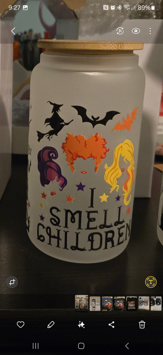 Hocus pocus - I smell children